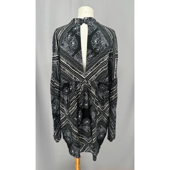 Free People Tunic Womens Medium Black White Keyhole Mock Neck LS Boho Oversize - Picture 3 of 11